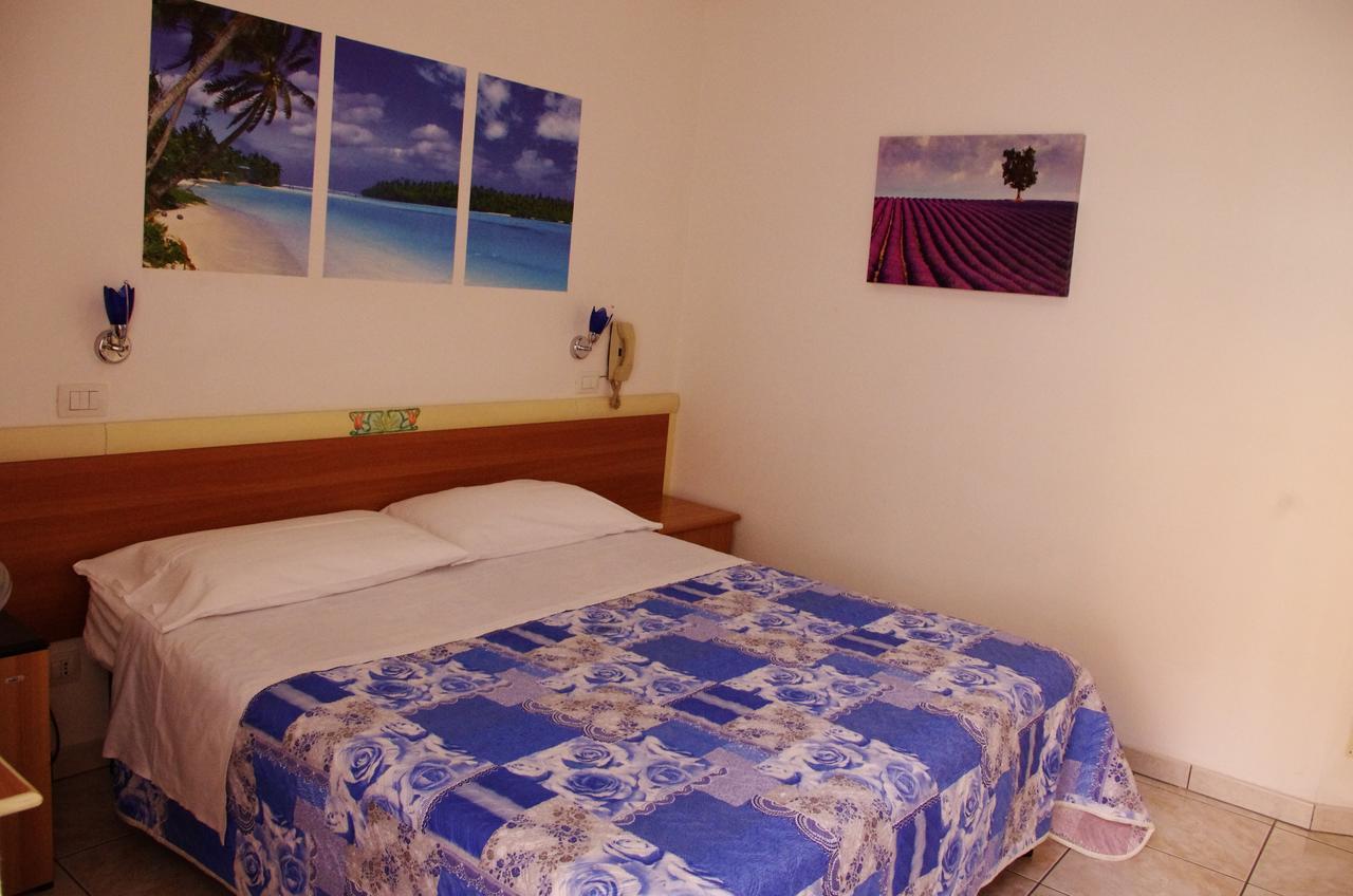 Hotel La Playa San Benedetto del Tronto Exterior photo